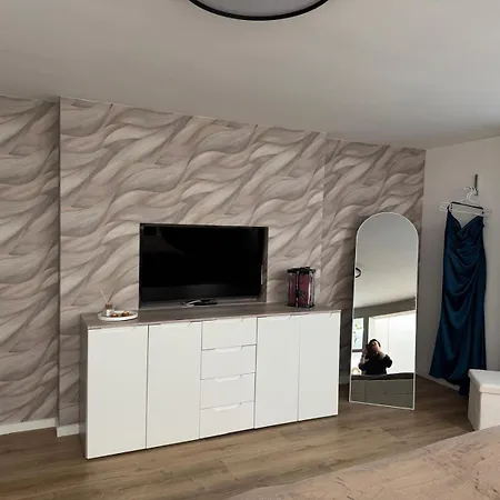 公寓 Elfis Paradise